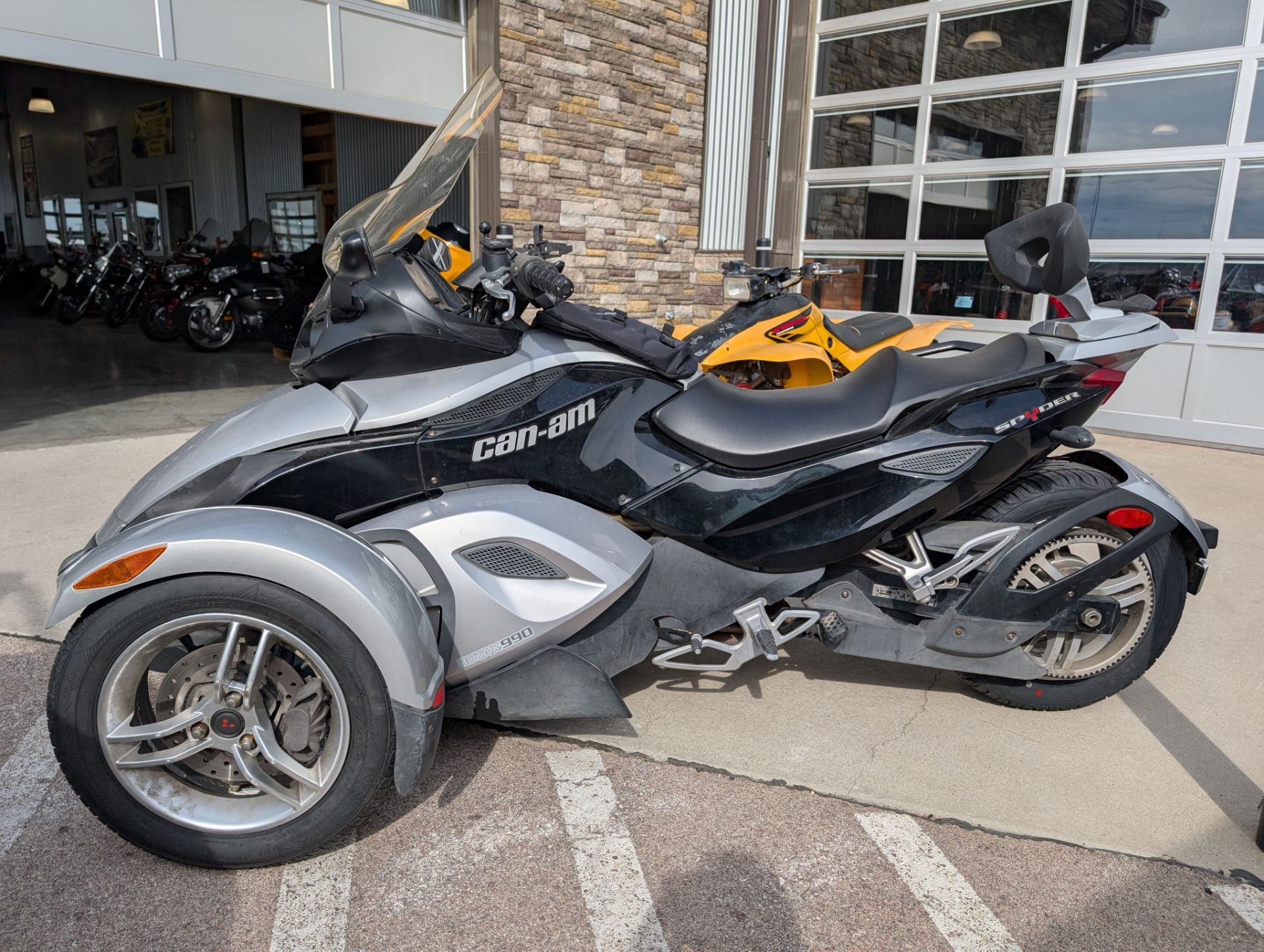 Pre-Owned 2008 Can-Am Spyder™ GS SM5 - Image 3