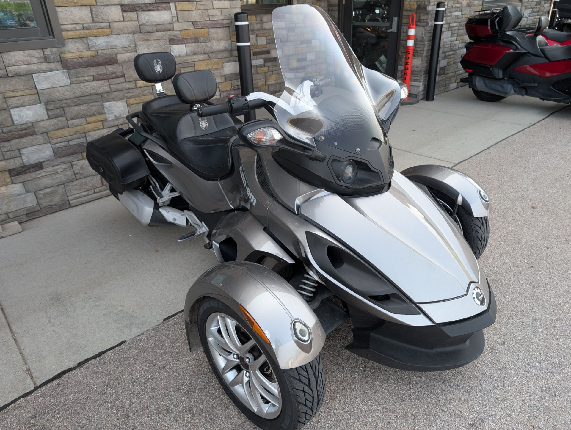 Pre-Owned 2013 Can-Am Spyder® RS SE5 - Image 2