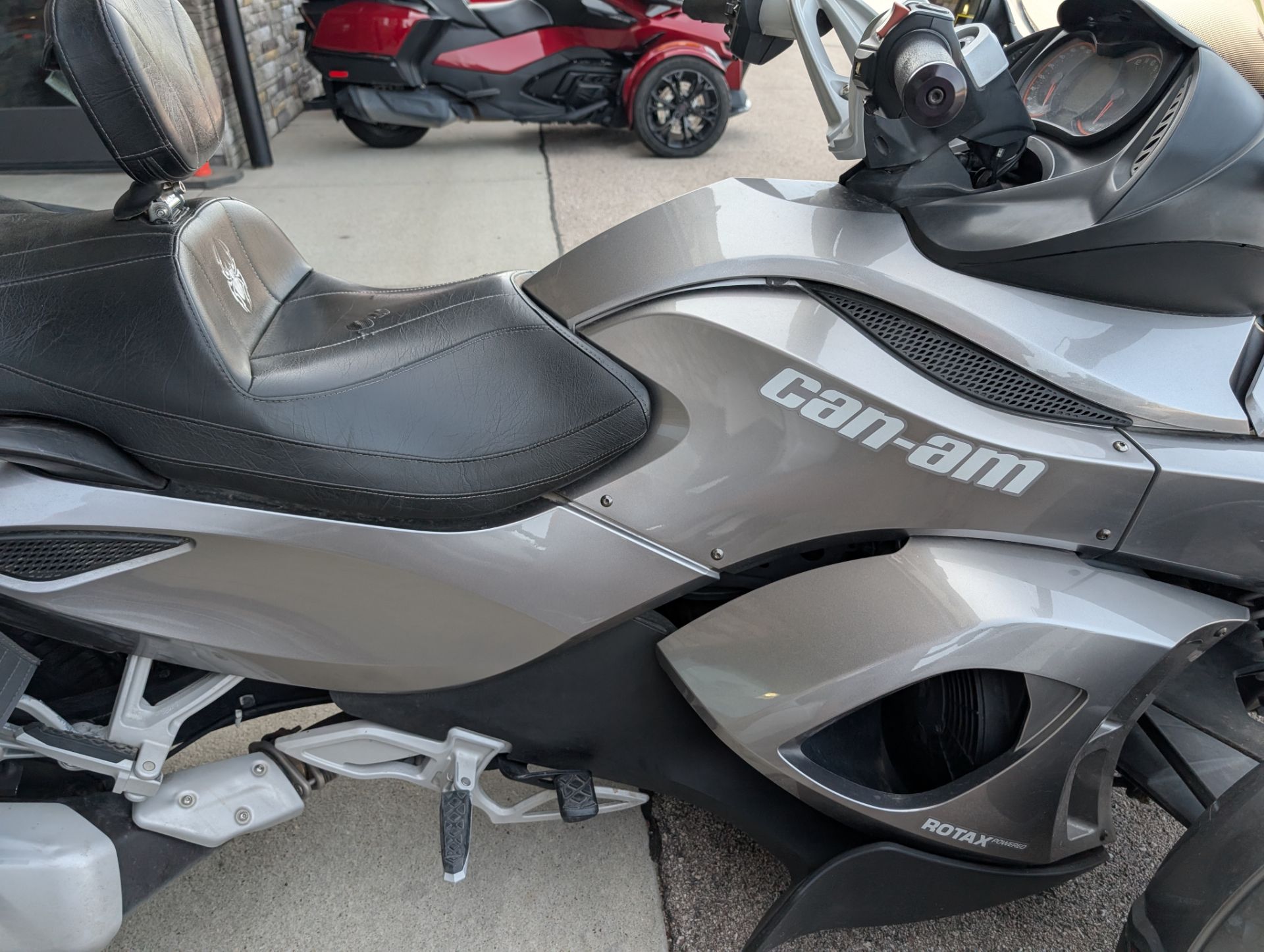Pre-Owned 2013 Can-Am Spyder® RS SE5 - Image 5