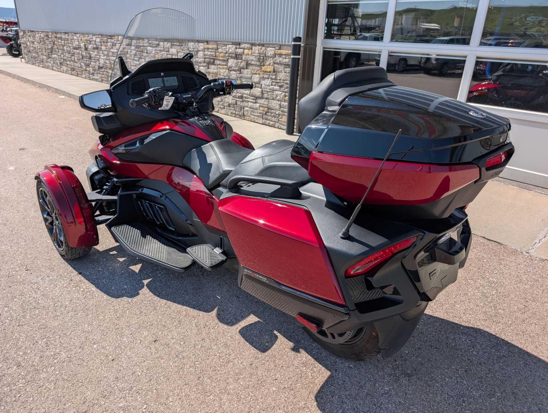 Pre-Owned 2021 Can-Am Spyder RT Limited For Sale - Image 7