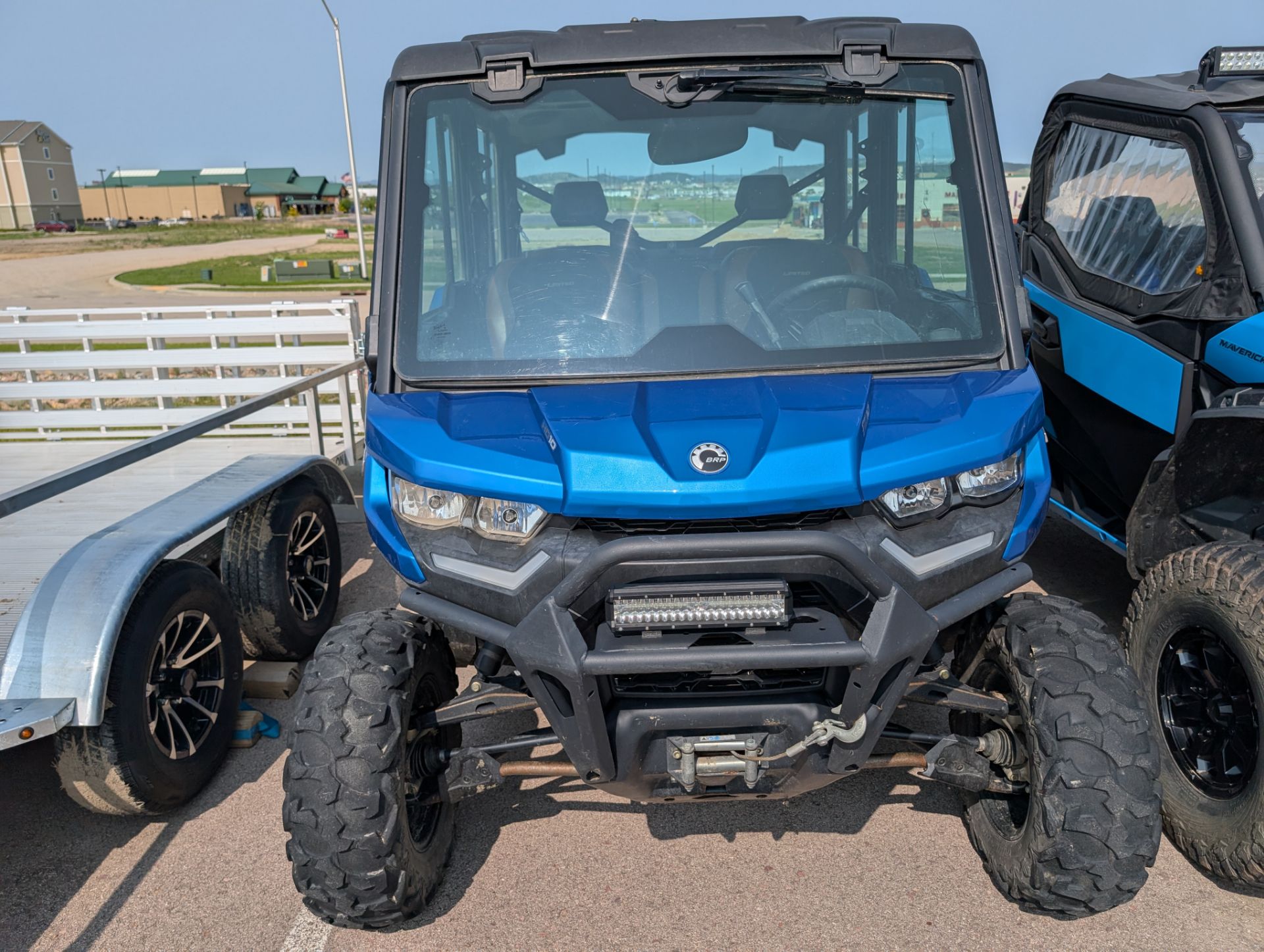 Pre-Owned 2022 Can-Am Defender Max Limited CAB HD10 - Image 2
