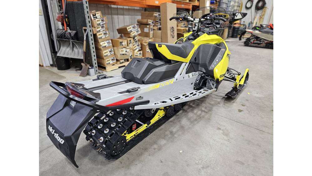 Pre-Owned 2019 Ski-Doo MXZ X 850 ETEC For Sale - Image 13