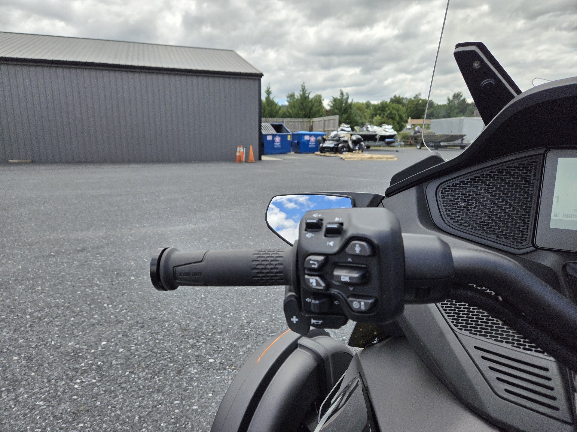New 2024 Can-Am Spyder RT Limited For Sale - Image 11