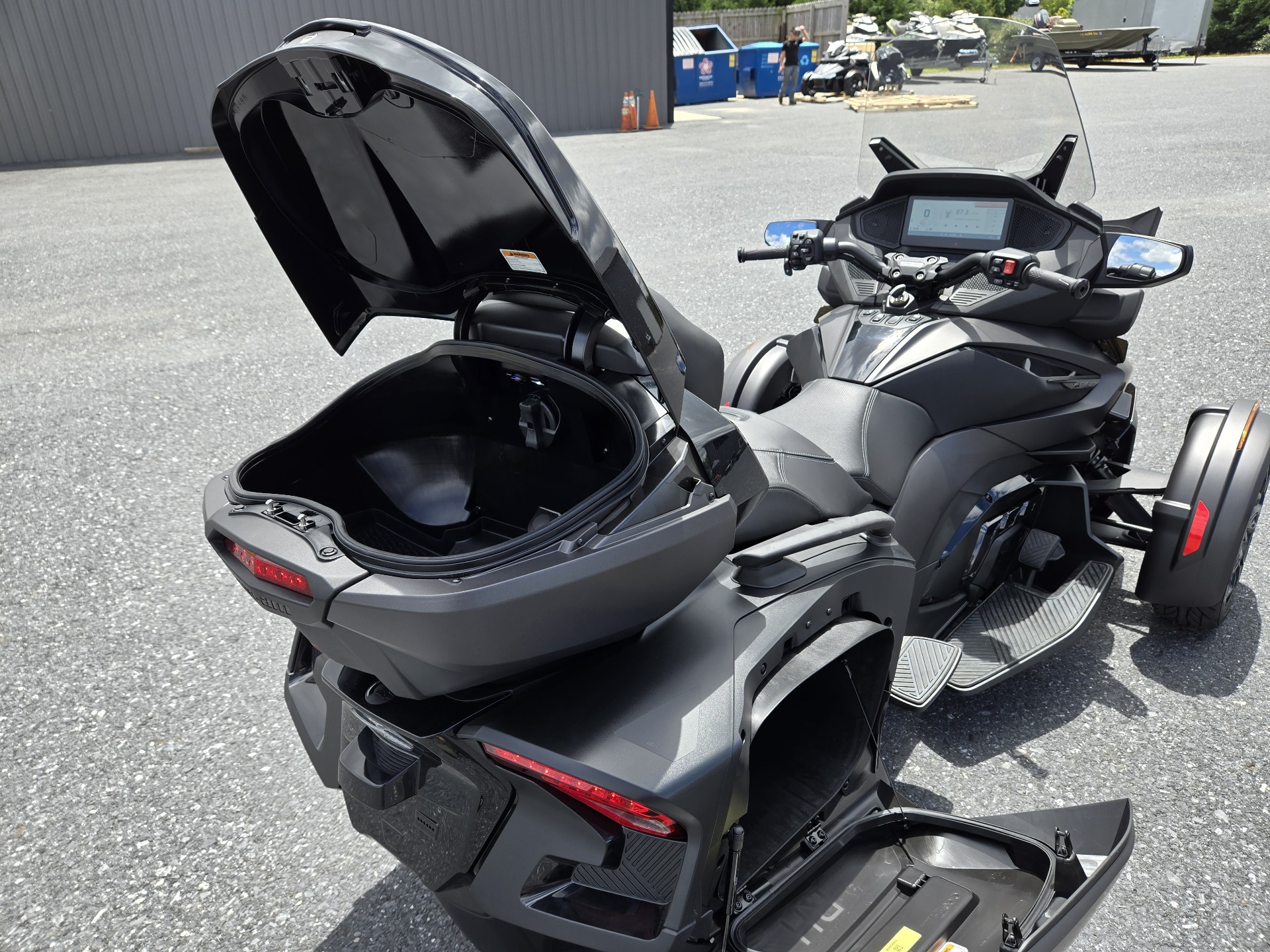 New 2024 Can-Am Spyder RT Limited For Sale - Image 17