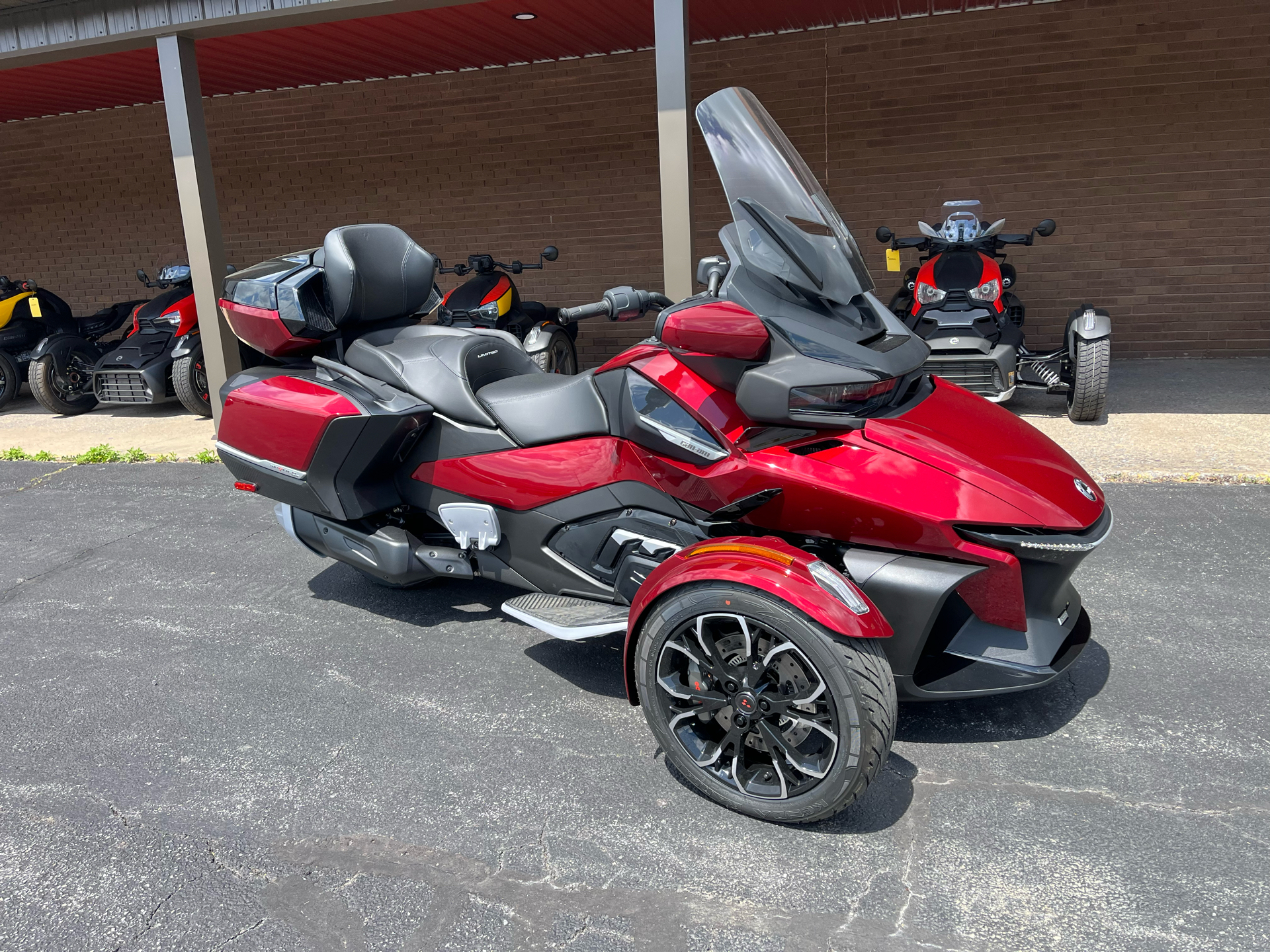 New 2024 Can-Am Spyder RT Limited