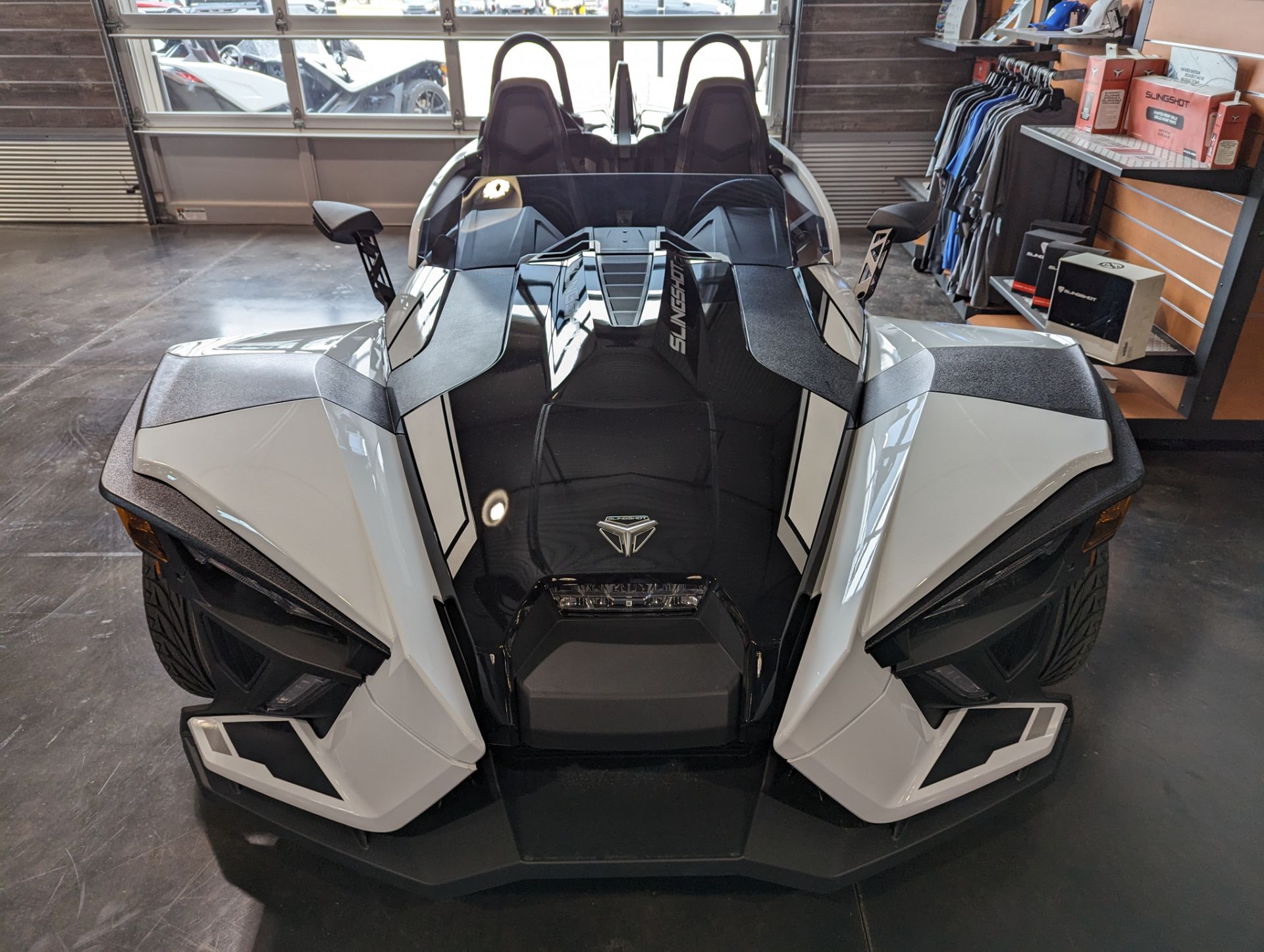 New 2024 Polaris Slingshot SLR – AutoDrive - Image 4