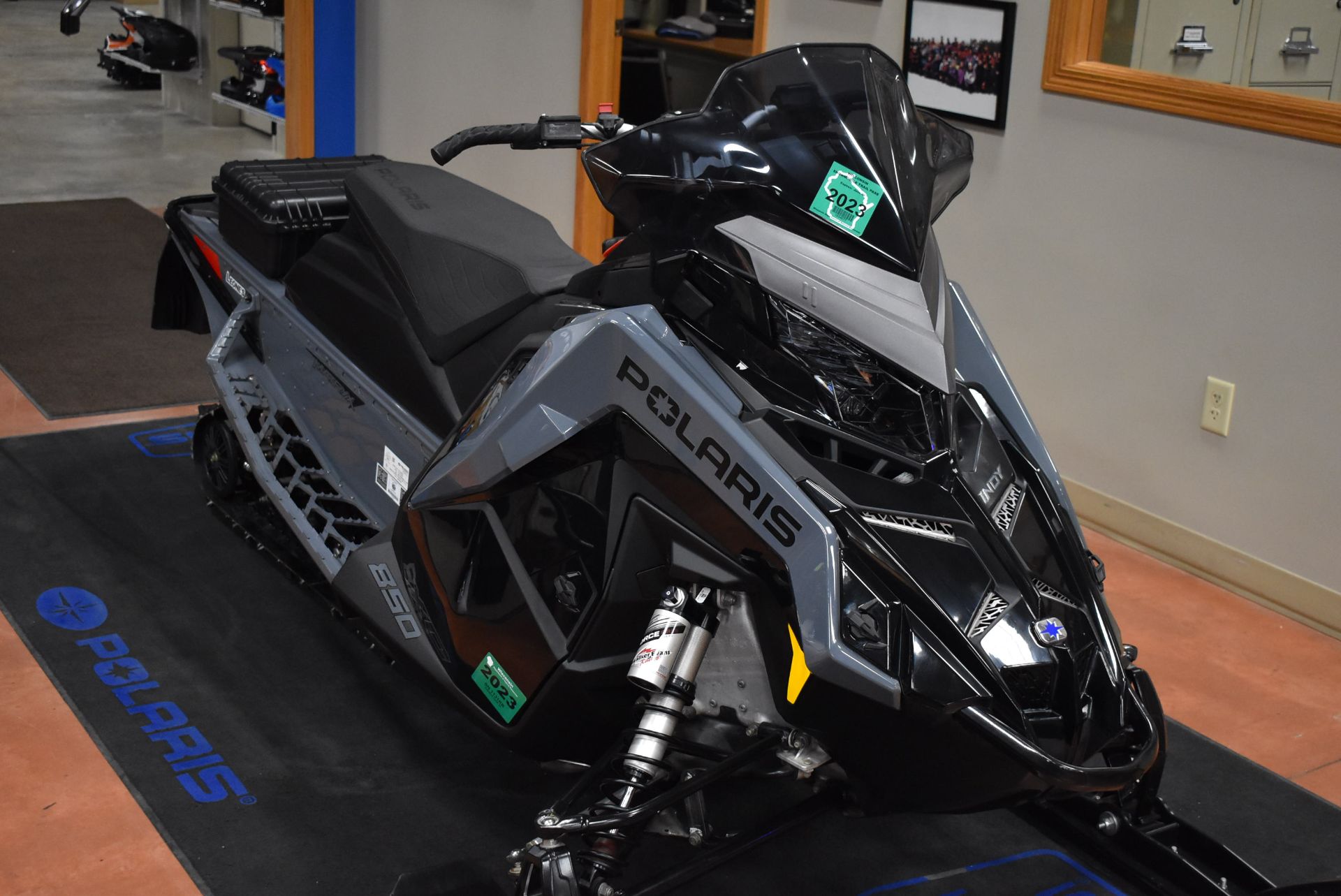 Pre-Owned 2021 Polaris 850 Indy XC 129 Launch Edition Factory Choice