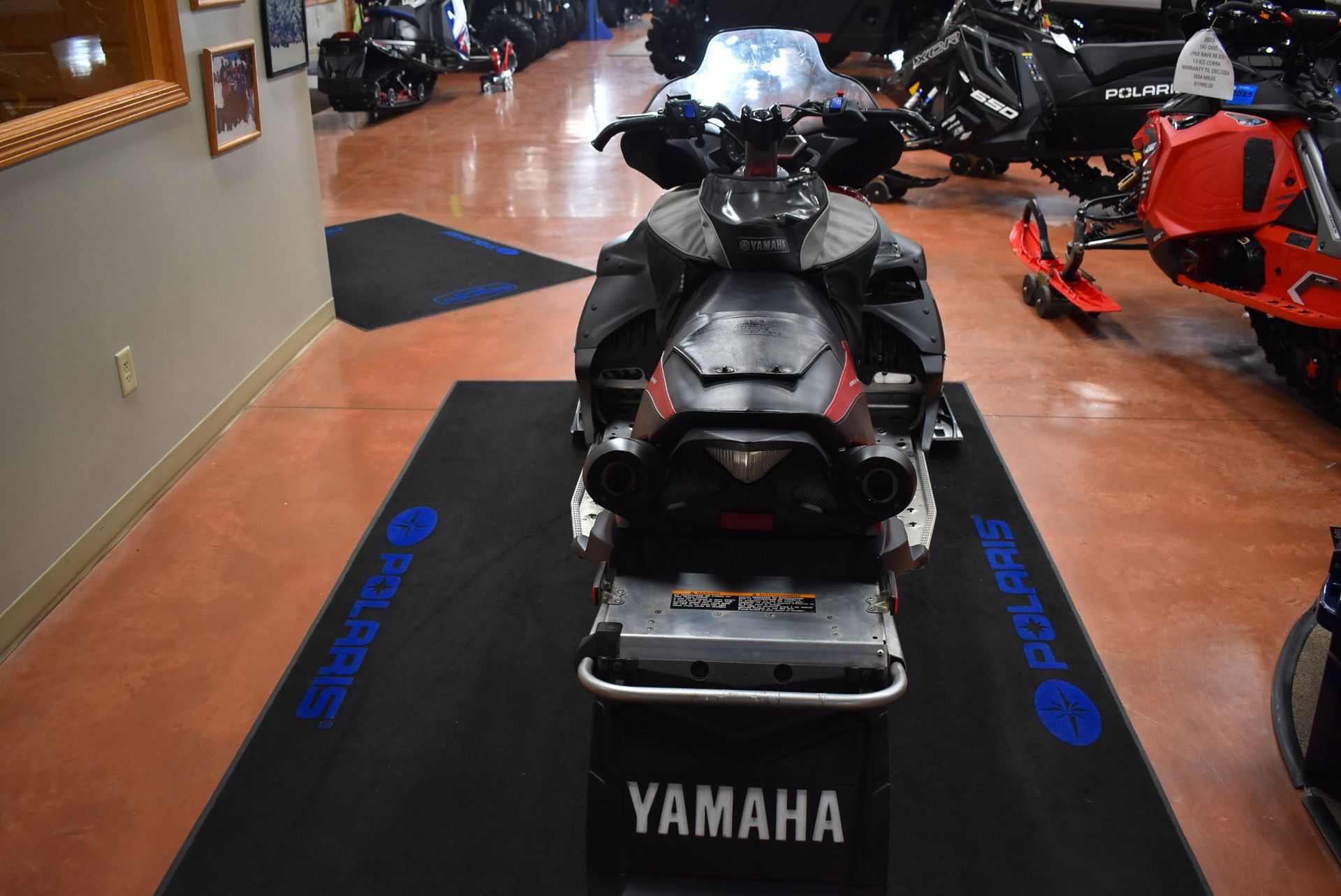 Pre-Owned 2011 Yamaha Snowmobile RS Vector L-TX - Image 13