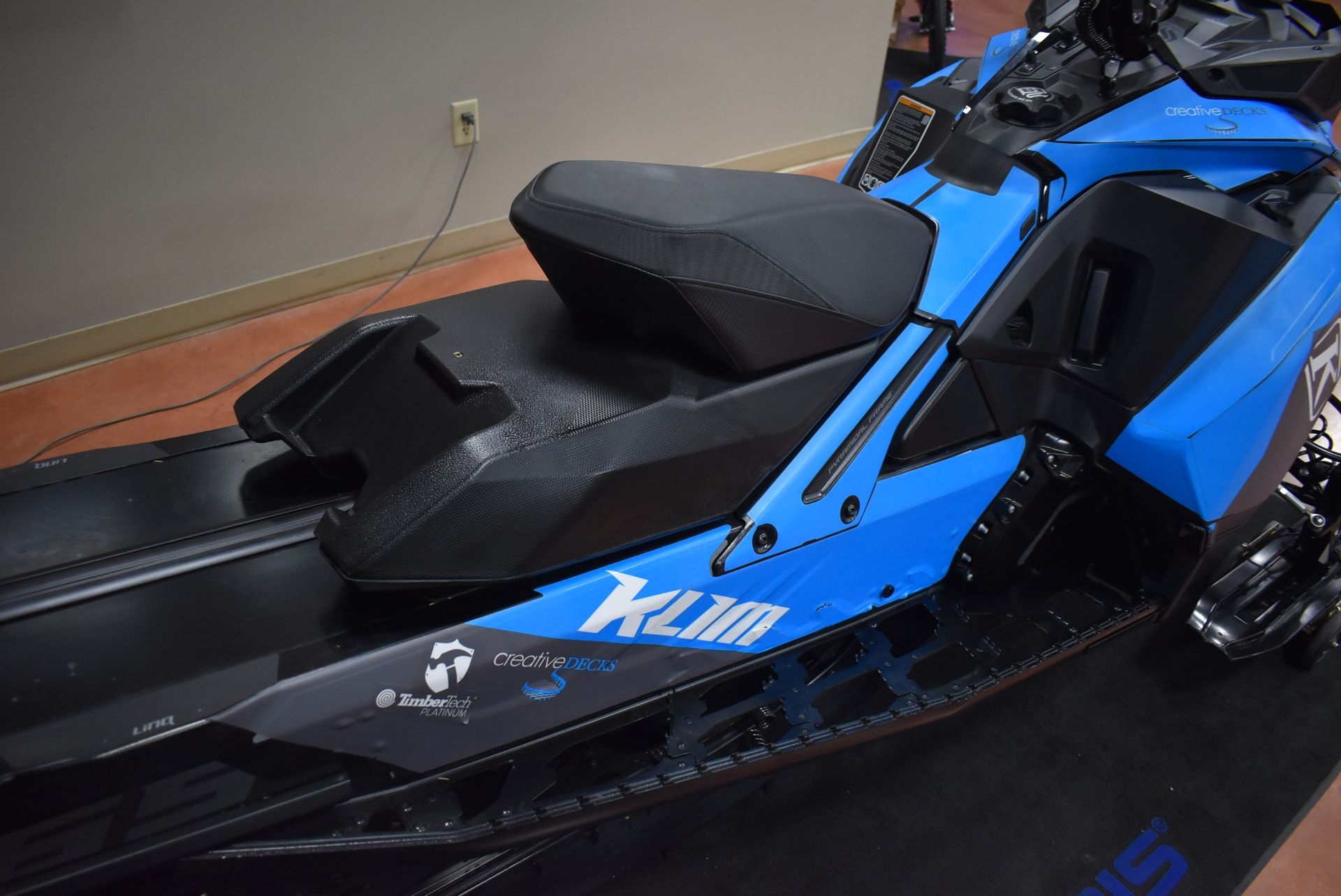 2019 Ski-Doo Summit SP 165 850 E-TEC SHOT PowderMax Light 3.0 w/ Fl - Image 5