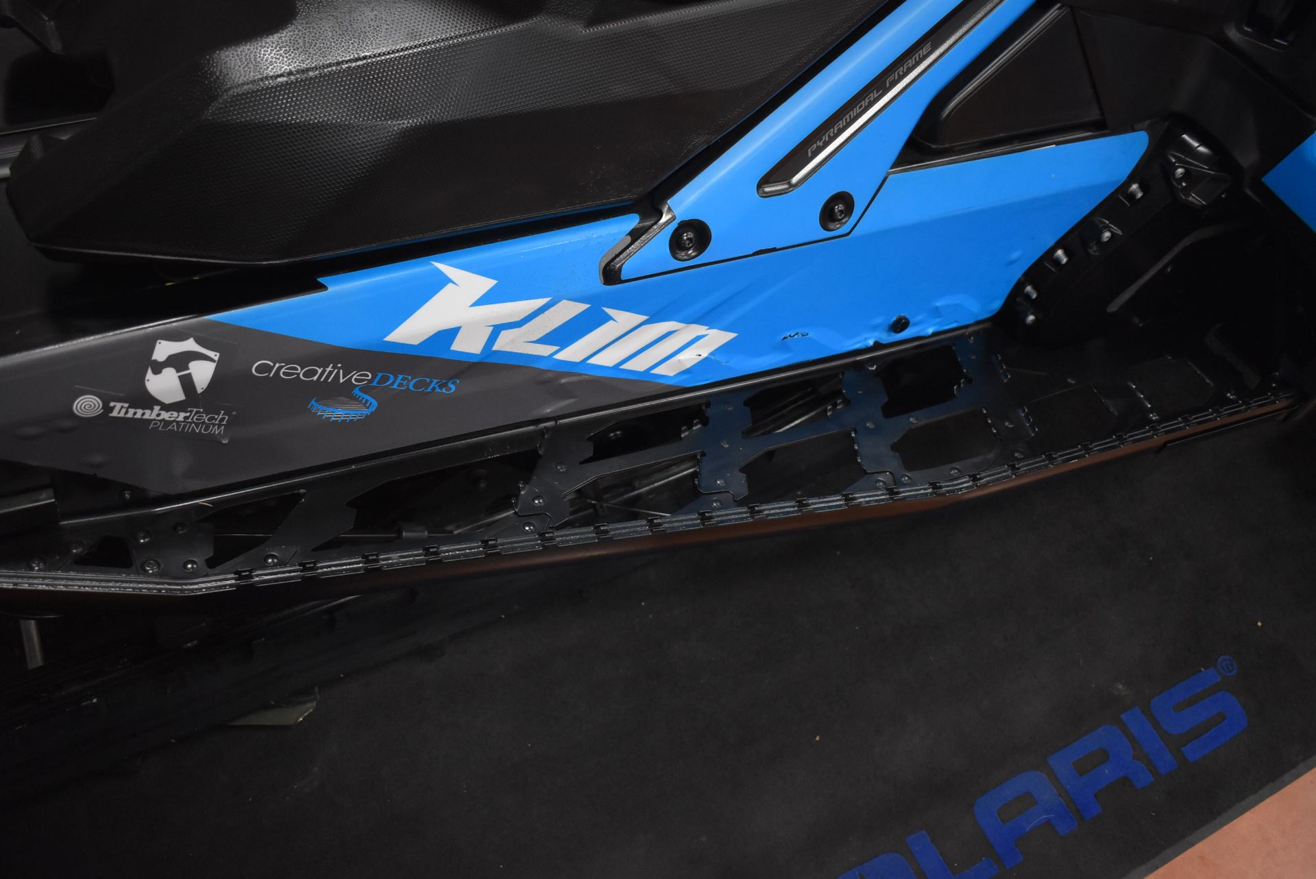 2019 Ski-Doo Summit SP 165 850 E-TEC SHOT PowderMax Light 3.0 w/ Fl - Image 20