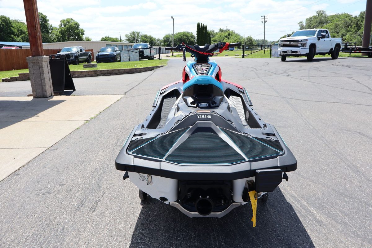 2025 Yamaha JetBlaster DLX 2-Up WaveRunner – Lightweight Two-Seat Rec Lite Watercraft - Image 5