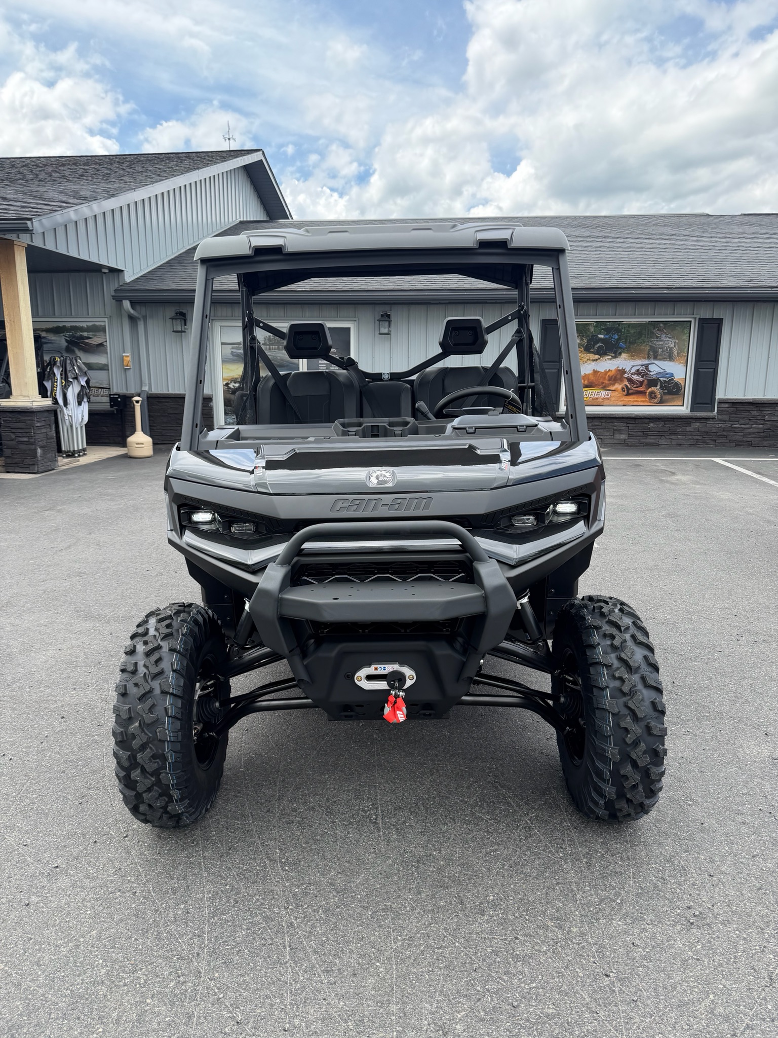 2026 Can-Am Defender XT HD11 – 999cc 95 HP 4WD Utility Side-by-Side UTV - Image 2