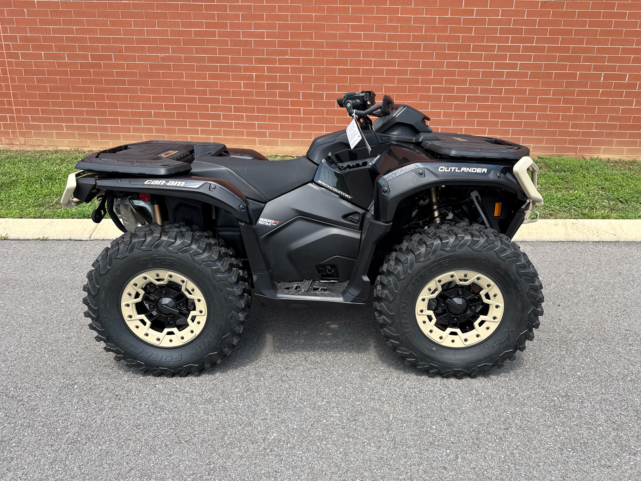 New 2026 Can-Am Outlander Backcountry 1000R For Sale - Image 3