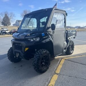 Pre-Owned 2021 Can-Am Defender DPS HD8 with Windshield and Doors